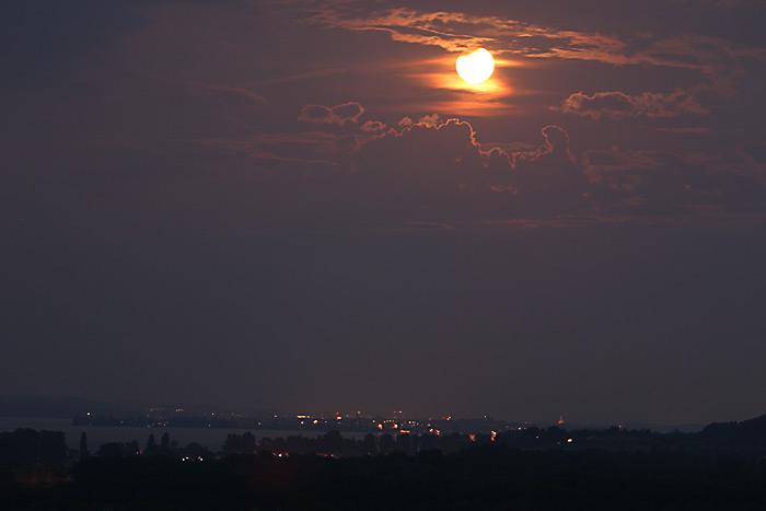 Mondfinsterni Gewitterwolken