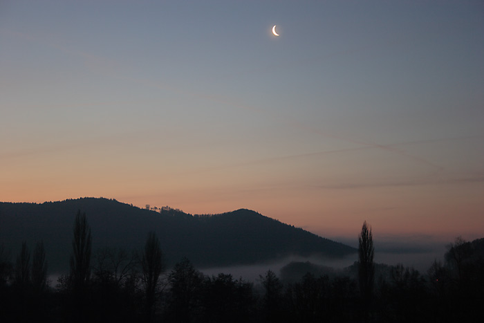 Mondsichel Nebel