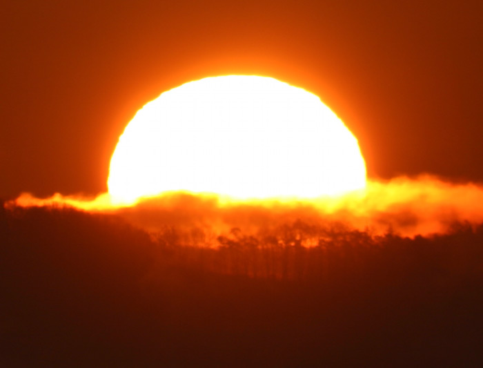 Sonnenaufgang im Mrz  von Wahlwies aus