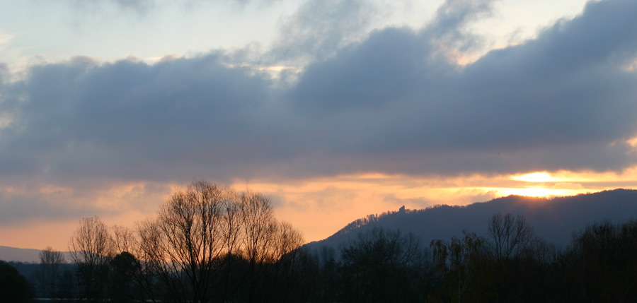 Sonnenaufgang Ruine Altbodman von Wahlwies