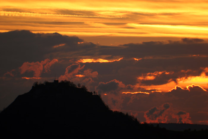 Sonnenuntergang Festungsruine Hohentwiel Steilingen