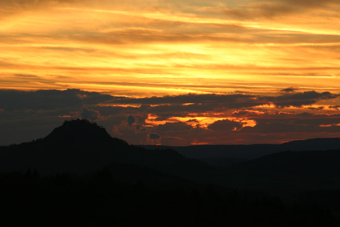 Sonnenuntergang Festungsruine Hohentwiel Steilingen