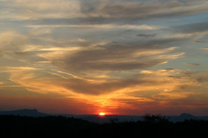 Sonnenuntergang Hohenstoffeln Hohenhewen Hegau